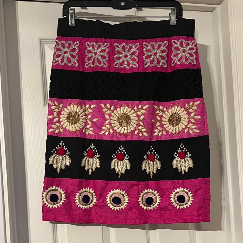 Leifsdottir Pink and Black Embellished Midi Skirt sz 10